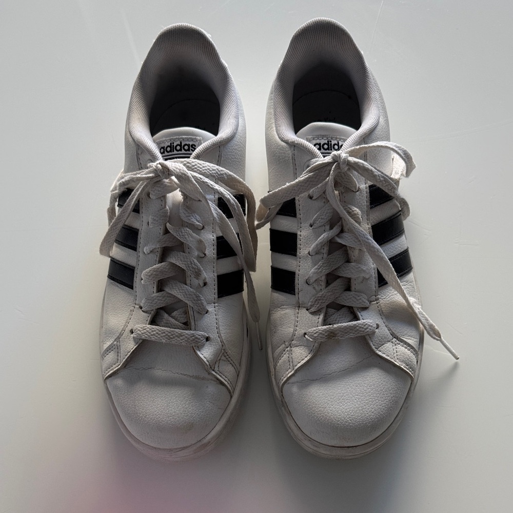 Adidas Grant Court leather sneakers